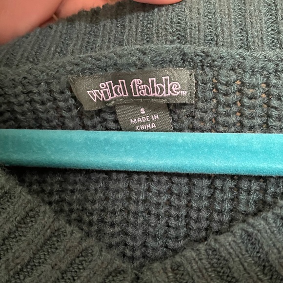 Emerald Green Crop Sweater - Picture 2 of 2